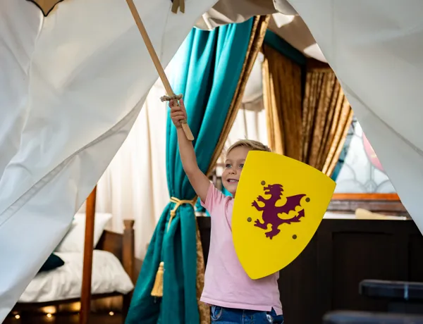 Knight's Village Glamping at Warwick Castle